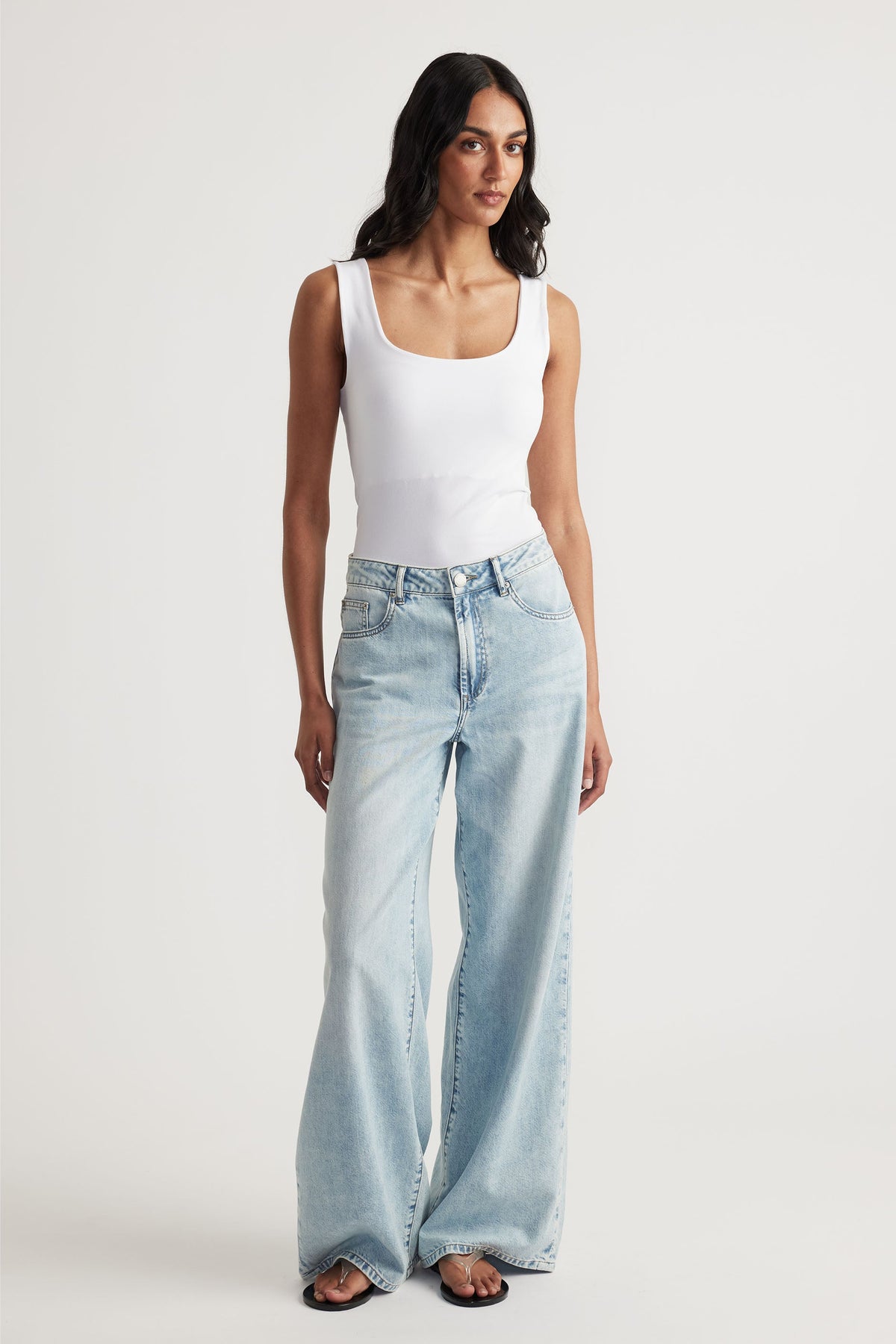 Seamless Scoop Tank