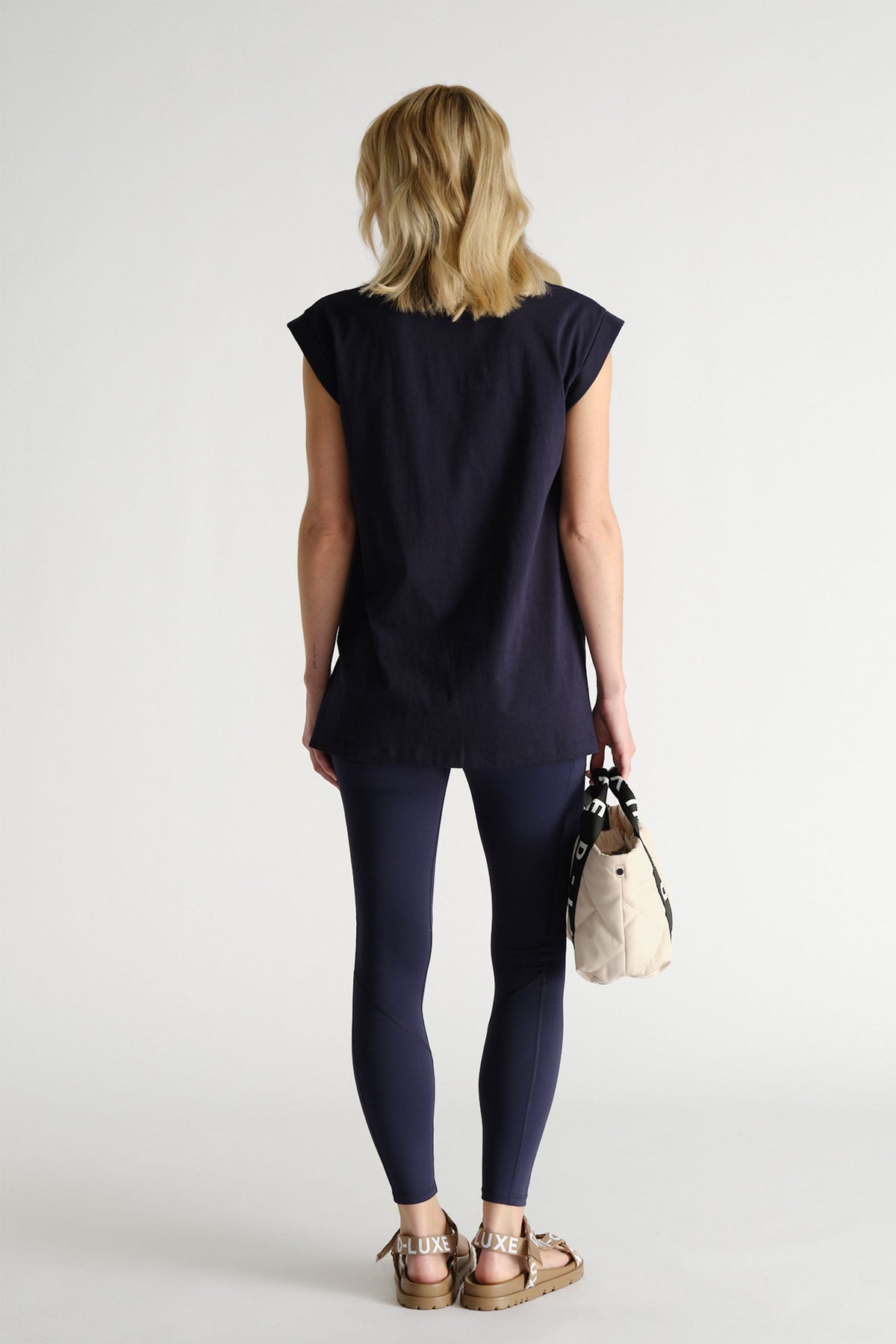 D-Luxe Stamp Tank