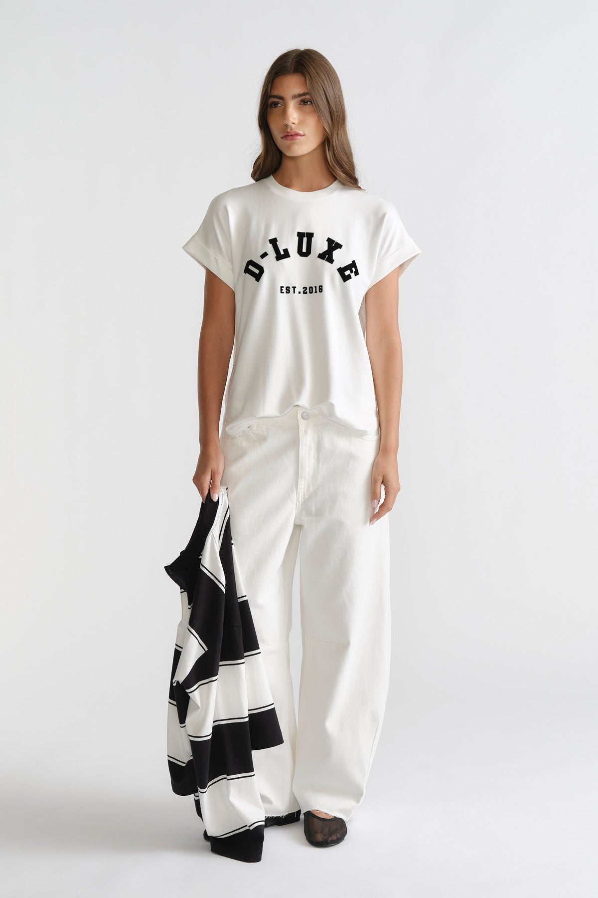 D-Luxe Half Moon Tee