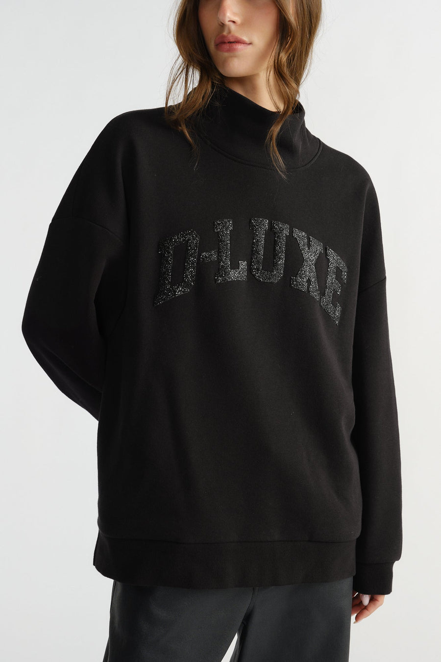 D-Luxe Sparkle Mock Neck Sweat