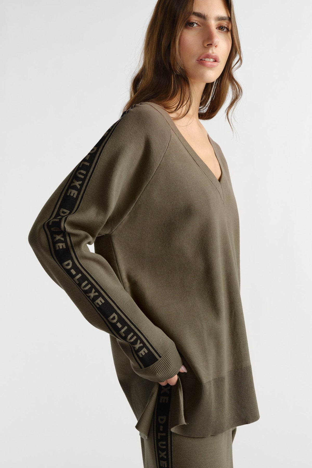 D-Luxe Logo Panel Knit Top