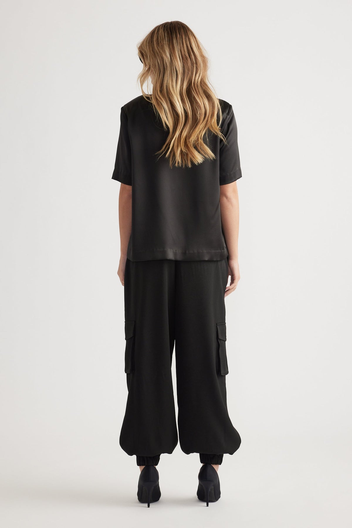 Noah Shoulder Pad Satin Top