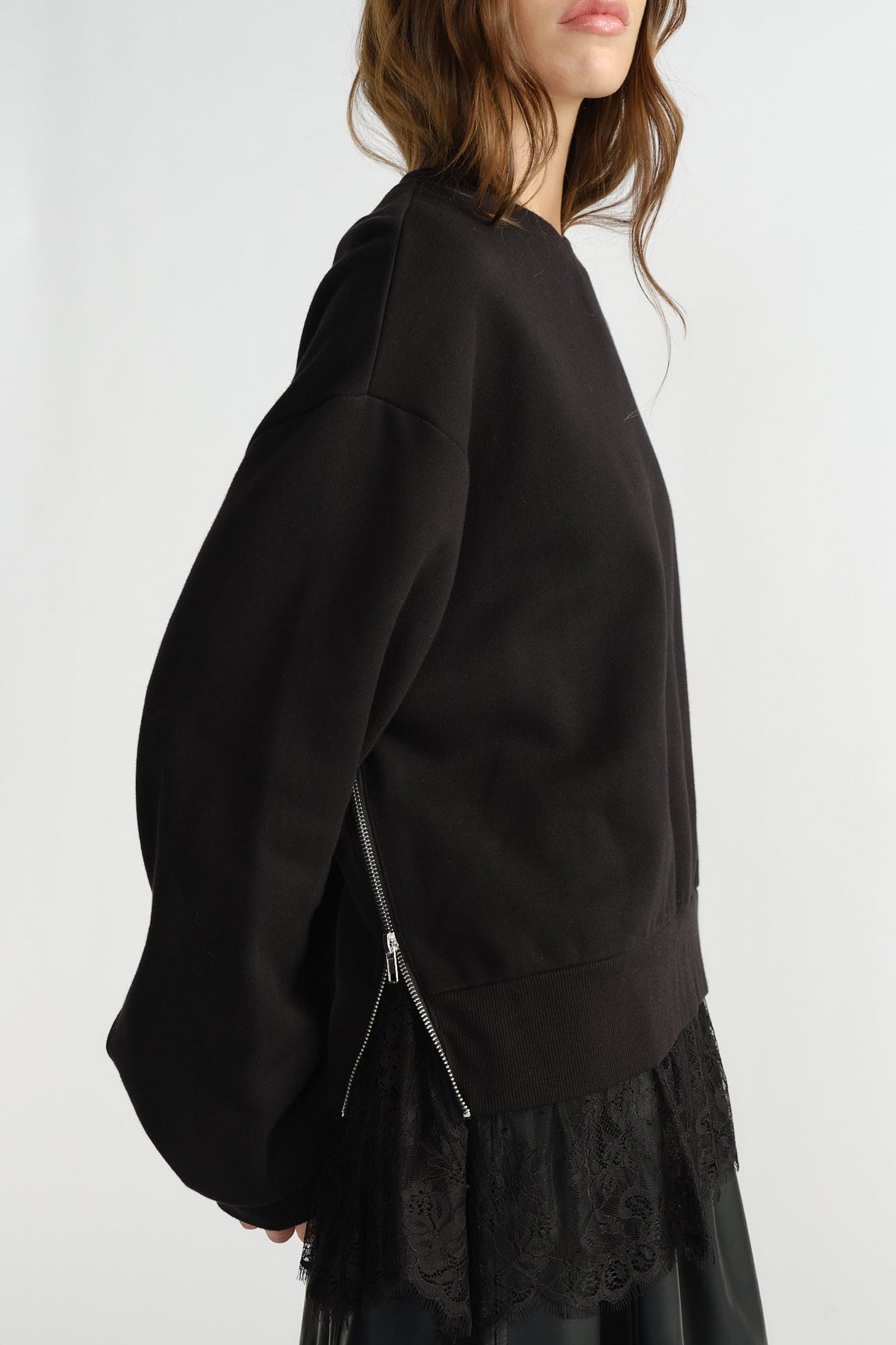 D-Luxe Lace Sweatshirt