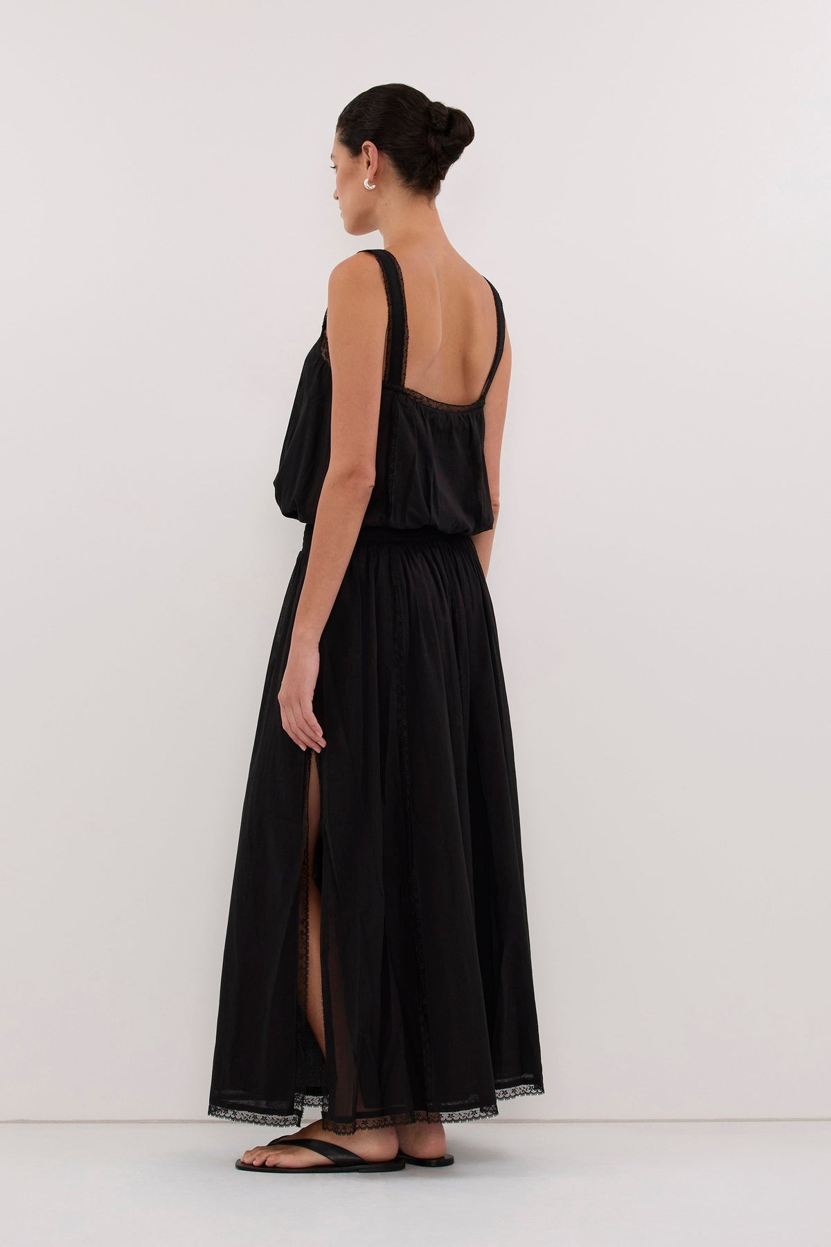 ROSIN BLACK SHIRRED LACE MIDI DRESS