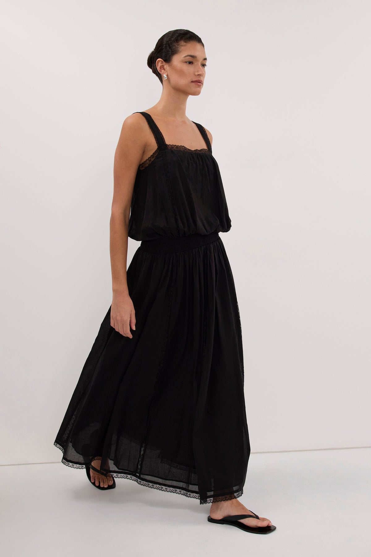 ROSIN BLACK SHIRRED LACE MIDI DRESS
