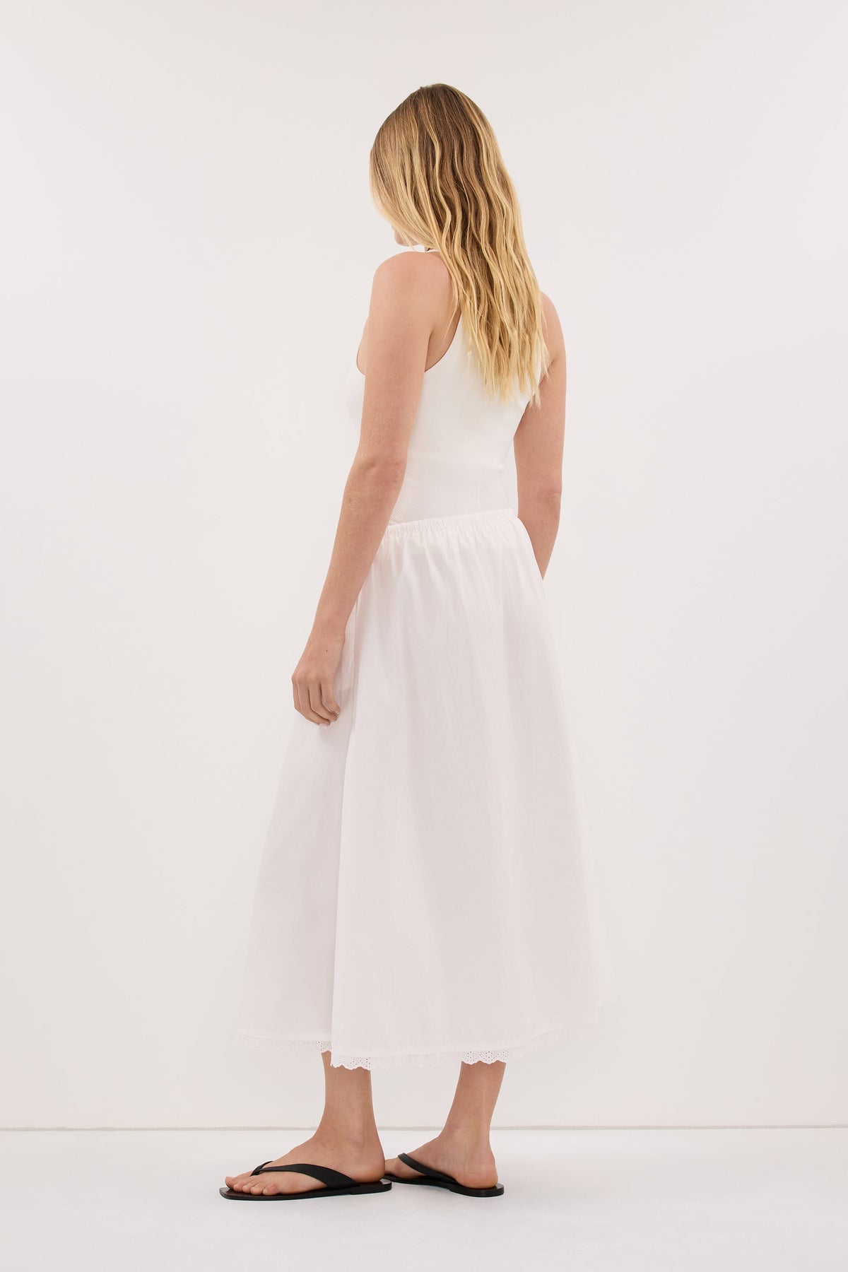 ARLETTE WHITE COTTON GATHERED 7/8 SKIRT