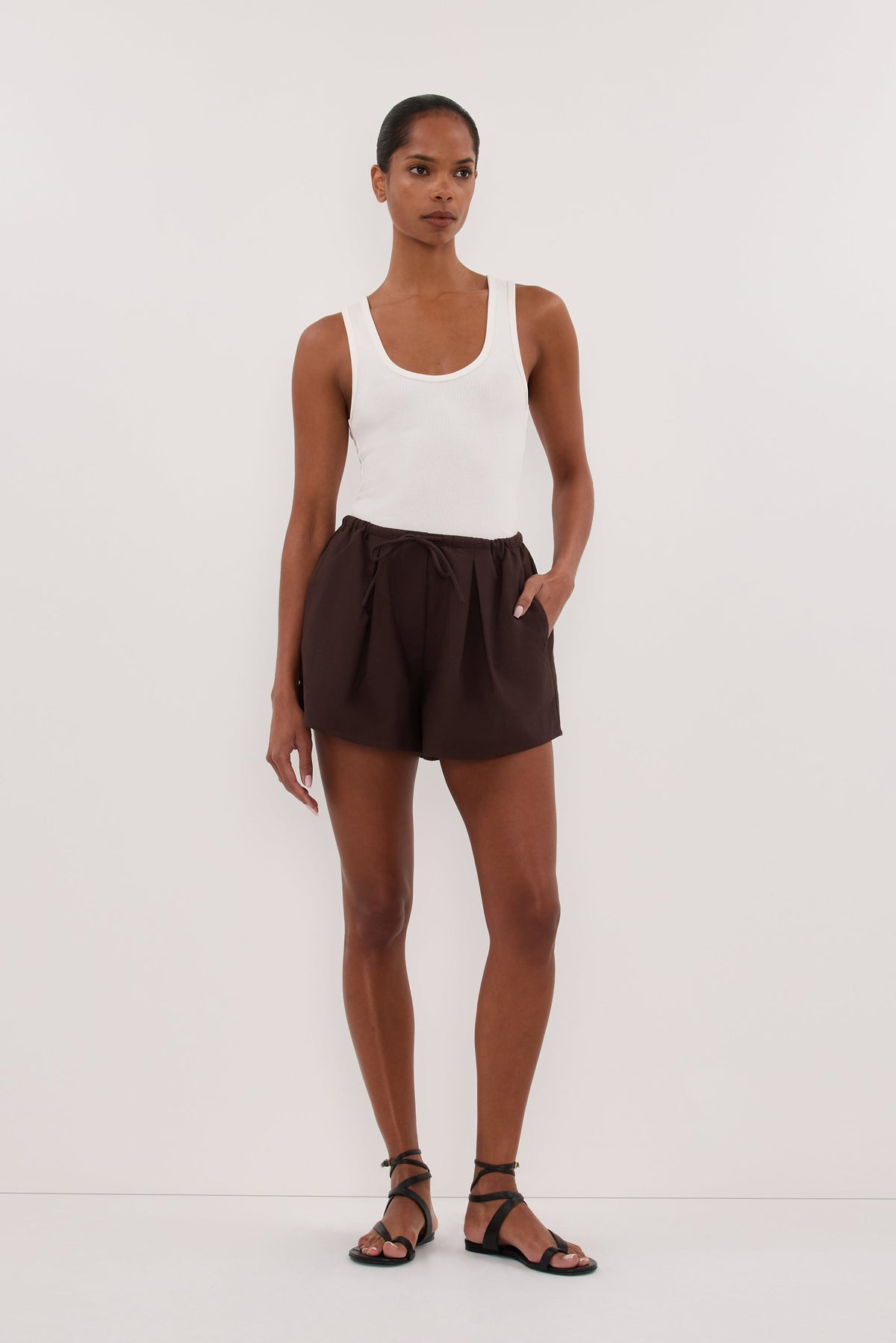 RHEA BURNT CHOC COTTON DRAWSTRING SHORT