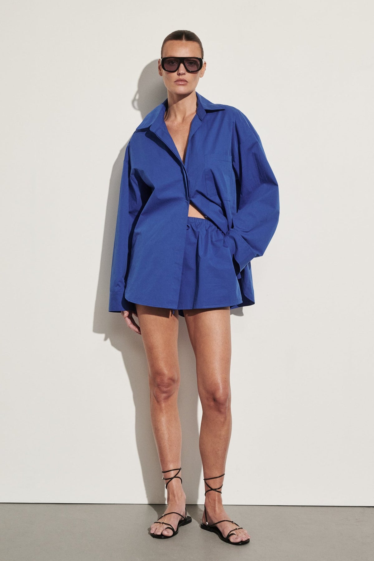 INA COBALT LIGHTWEIGHT COTTON SHORT