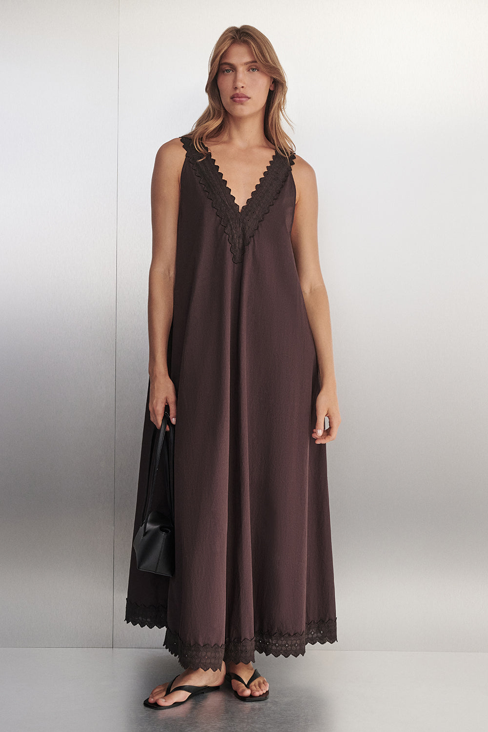 ANNABEL BURNT CHOC SLEEVELESS V NECK MIDI DRESS
