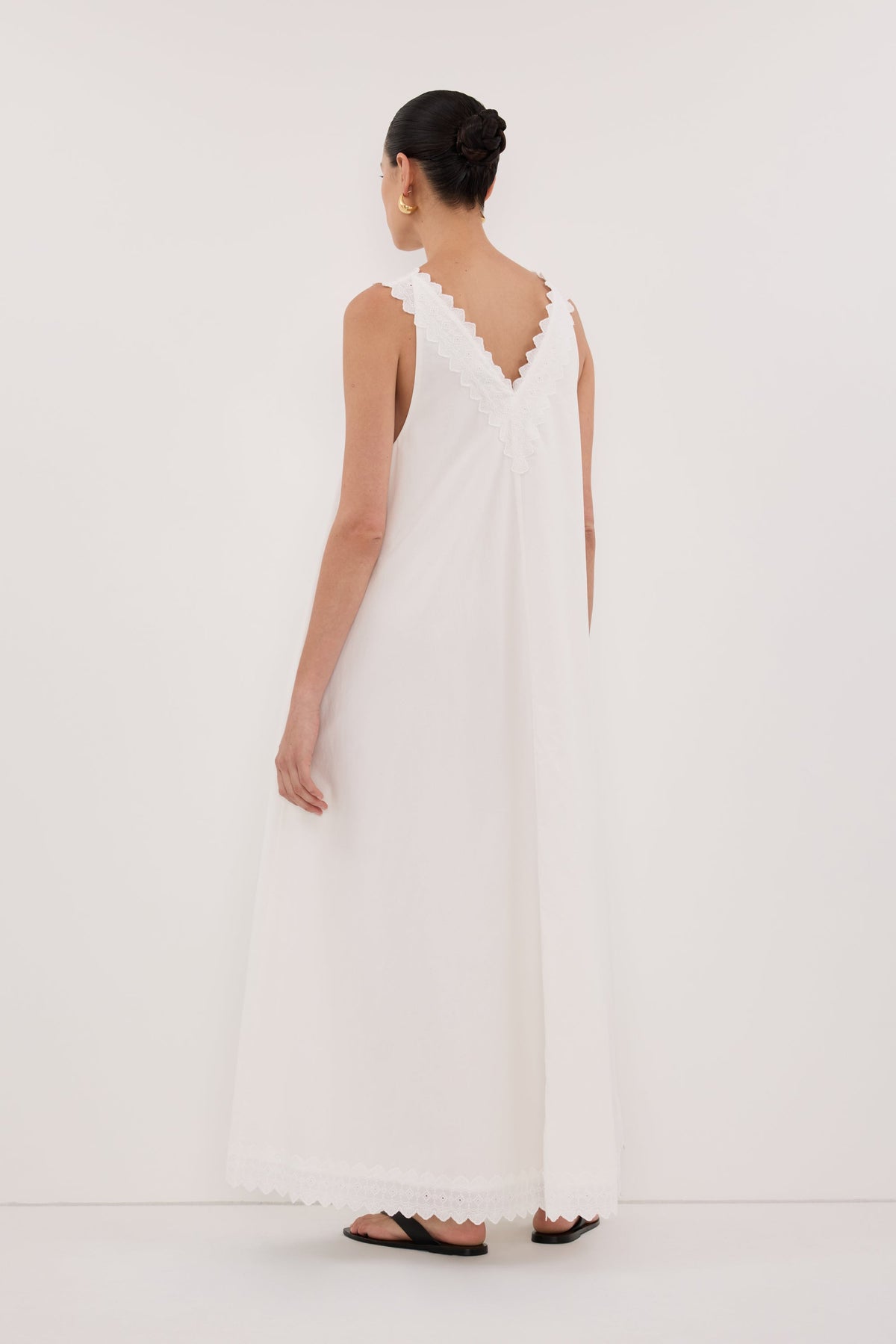 ANNABEL WHITE SLEEVELESS V NECK MIDI DRESS