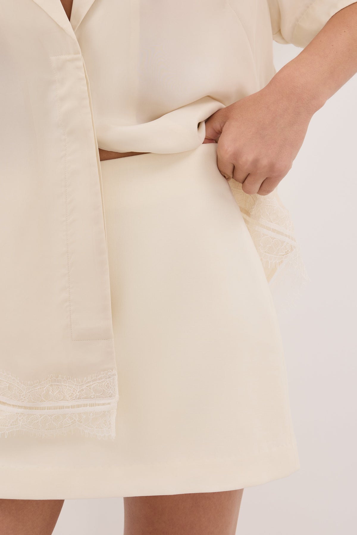 SOHO CREAM TAILORED SKORT