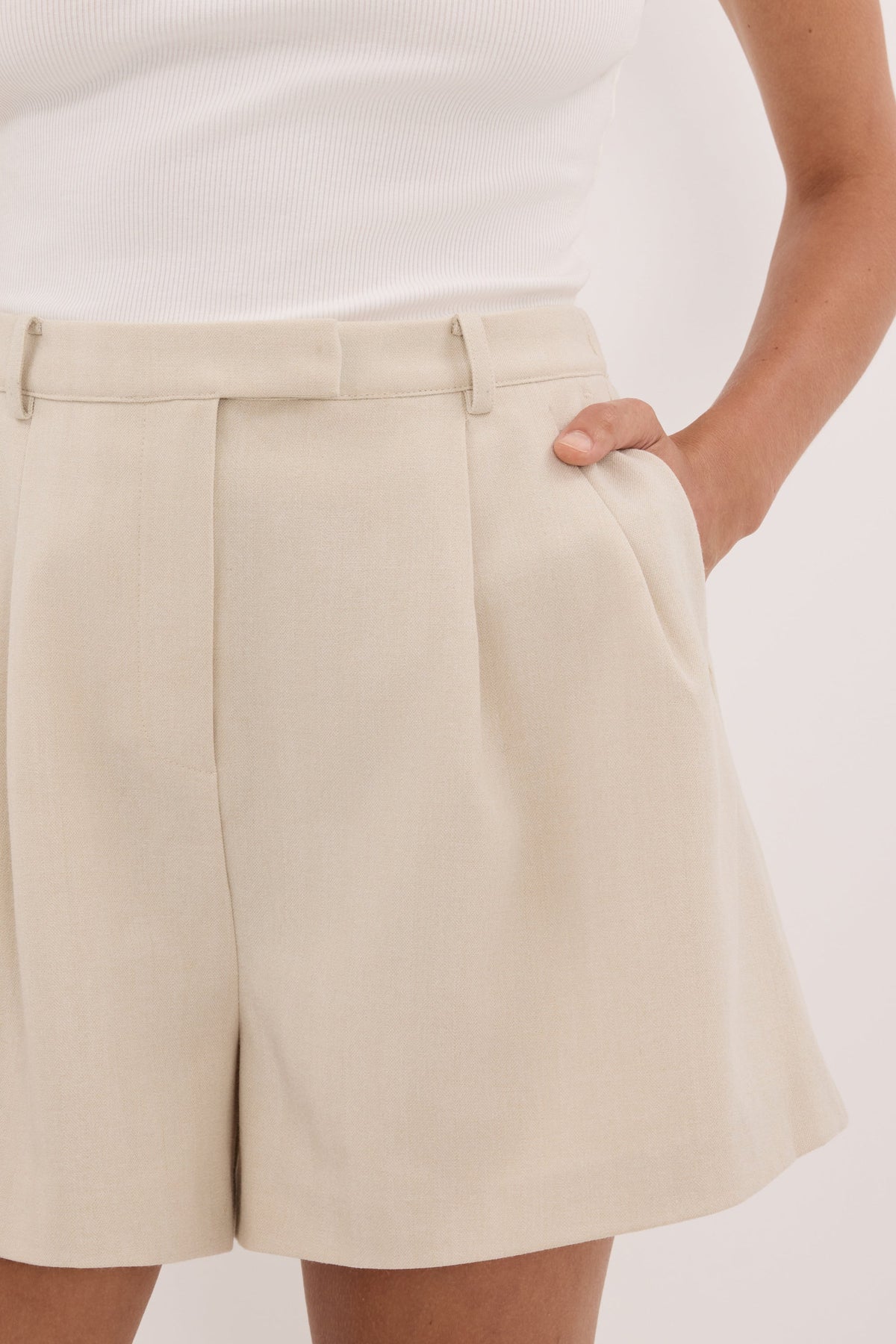 CYRUS BONE TAILORED SHORT