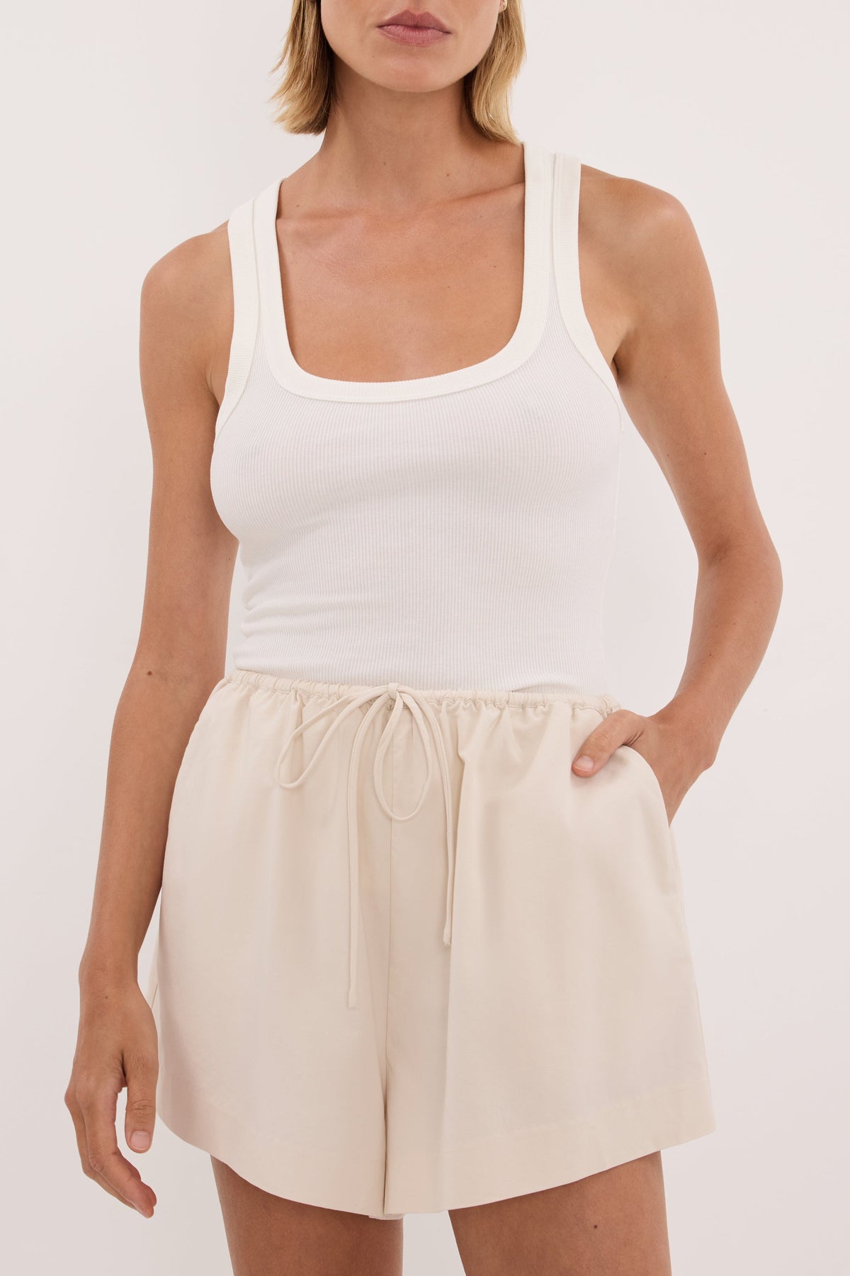 RORY IVORY LIGHTWEIGHT TRACK SHORT