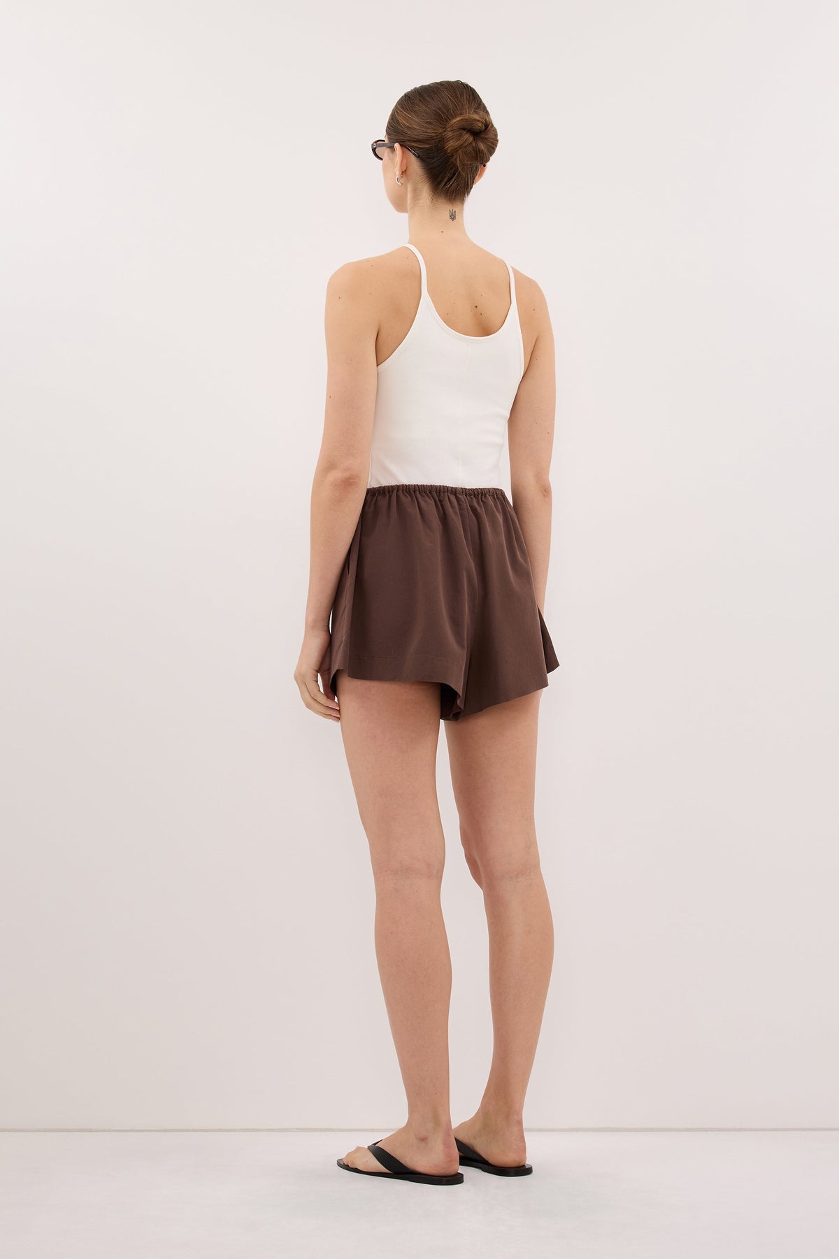 RORY MILK CHOC LIGHTWEIGHT TRACK SHORT