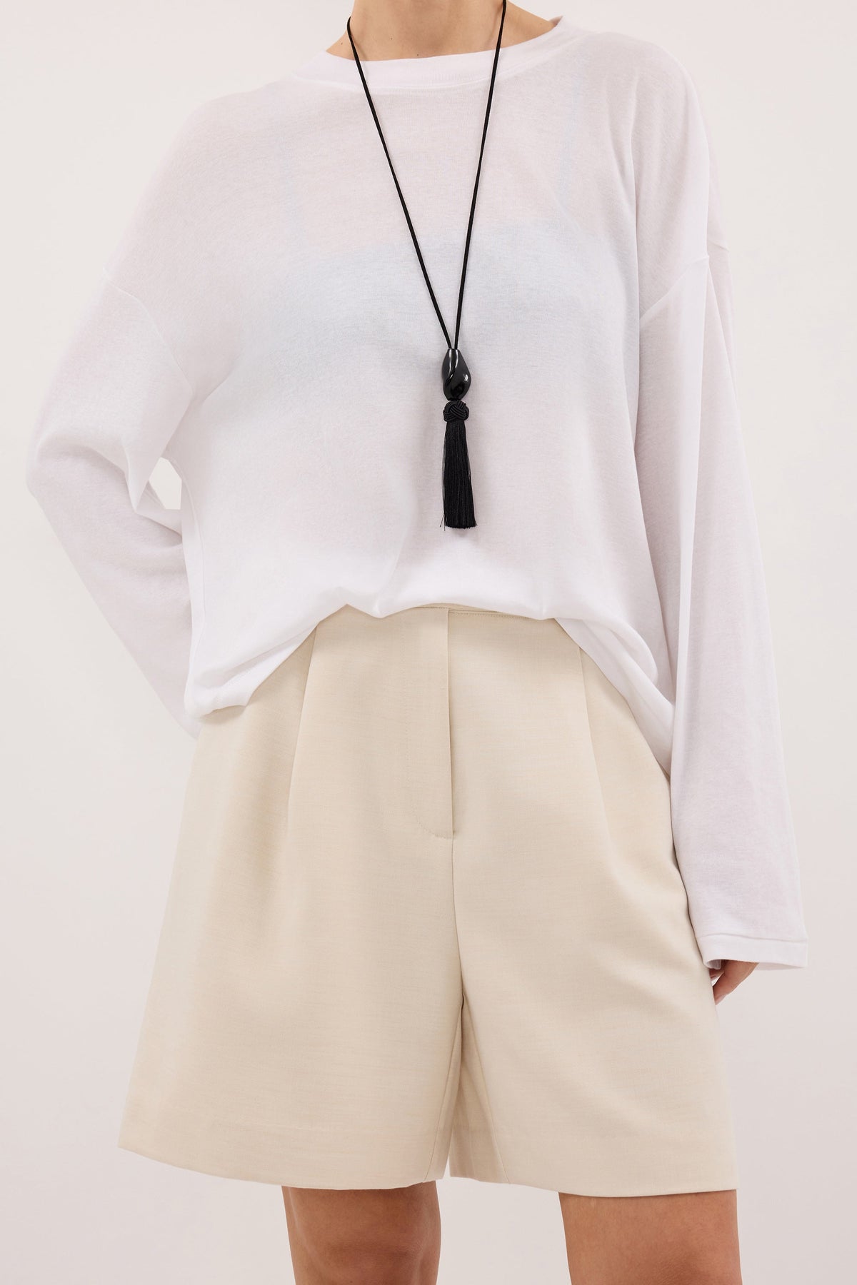 SOLENE CREAM BERMUDA SHORT