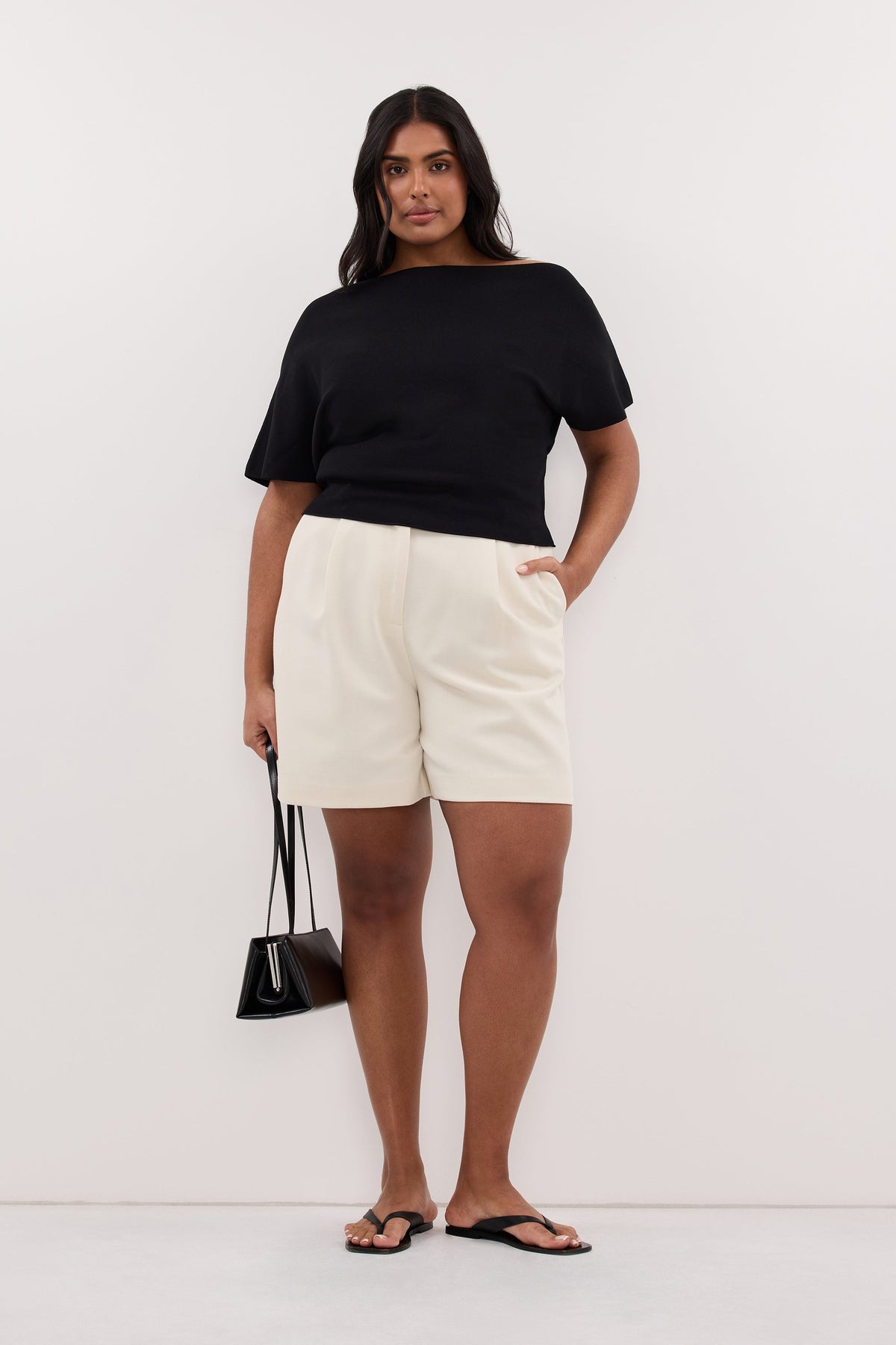 SOLENE CREAM BERMUDA SHORT