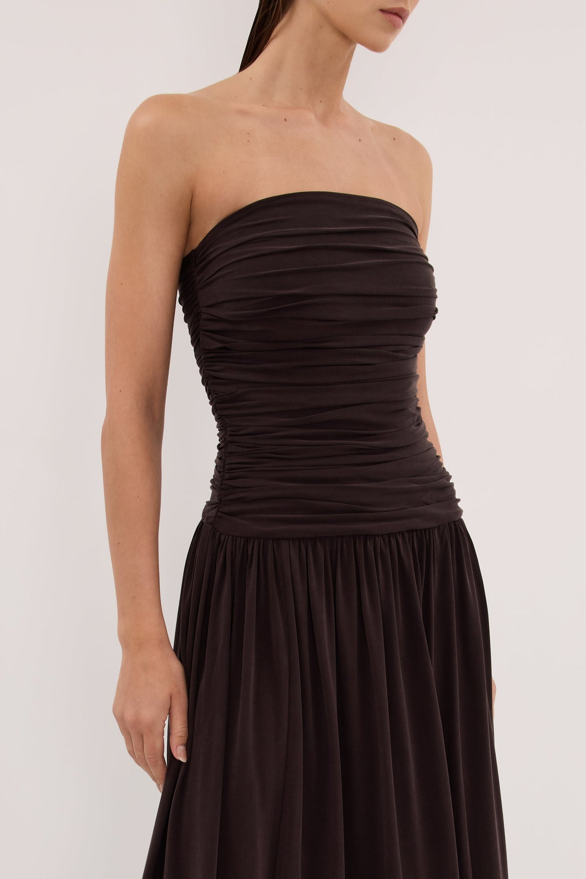 SHARI BURNT CHOC STRAPLESS BANDEAU MIDI DRESS
