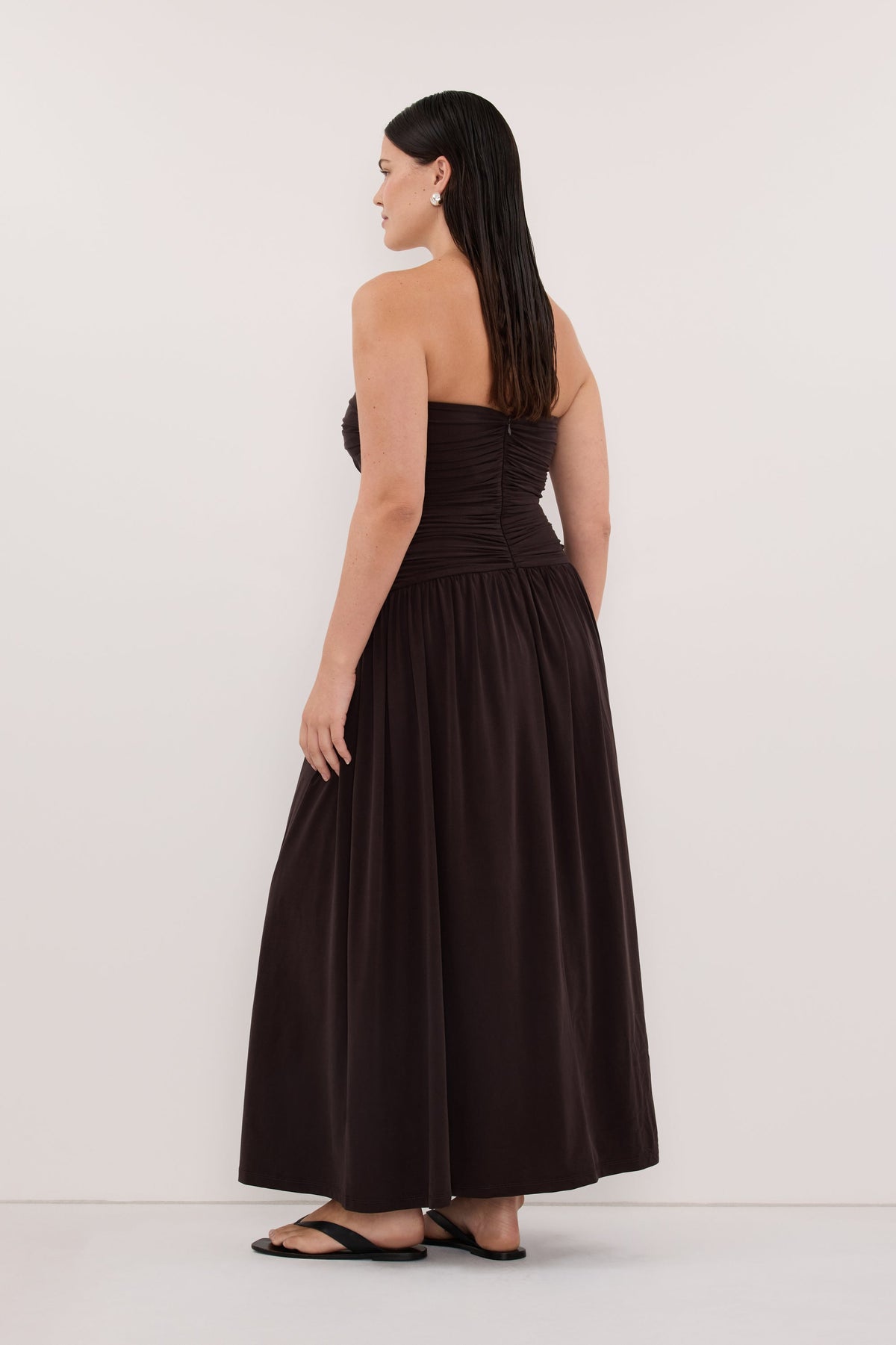 SHARI BURNT CHOC STRAPLESS BANDEAU MIDI DRESS