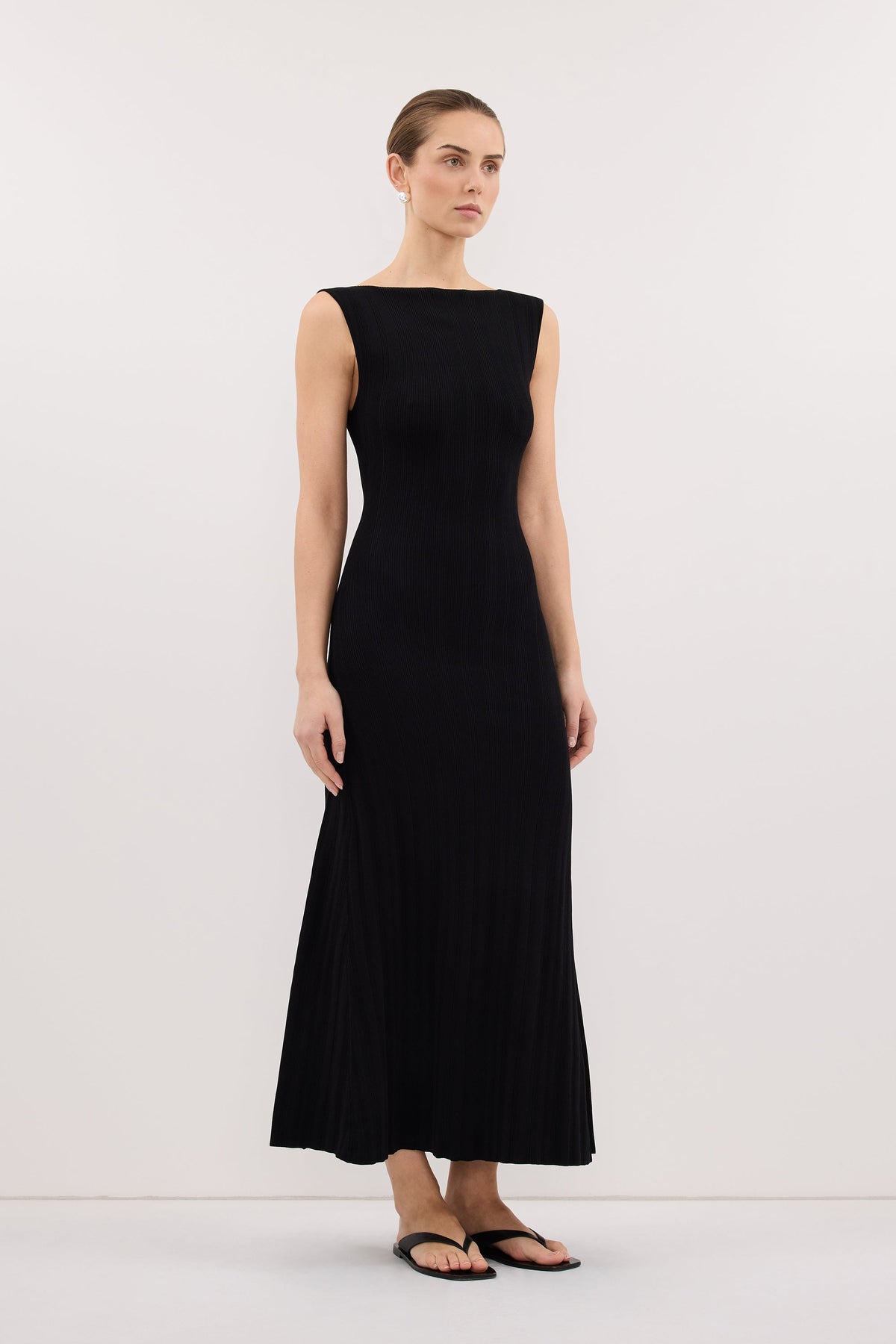DOVE BLACK SLEEVELESS RIBBED KNIT MAXI DRESS