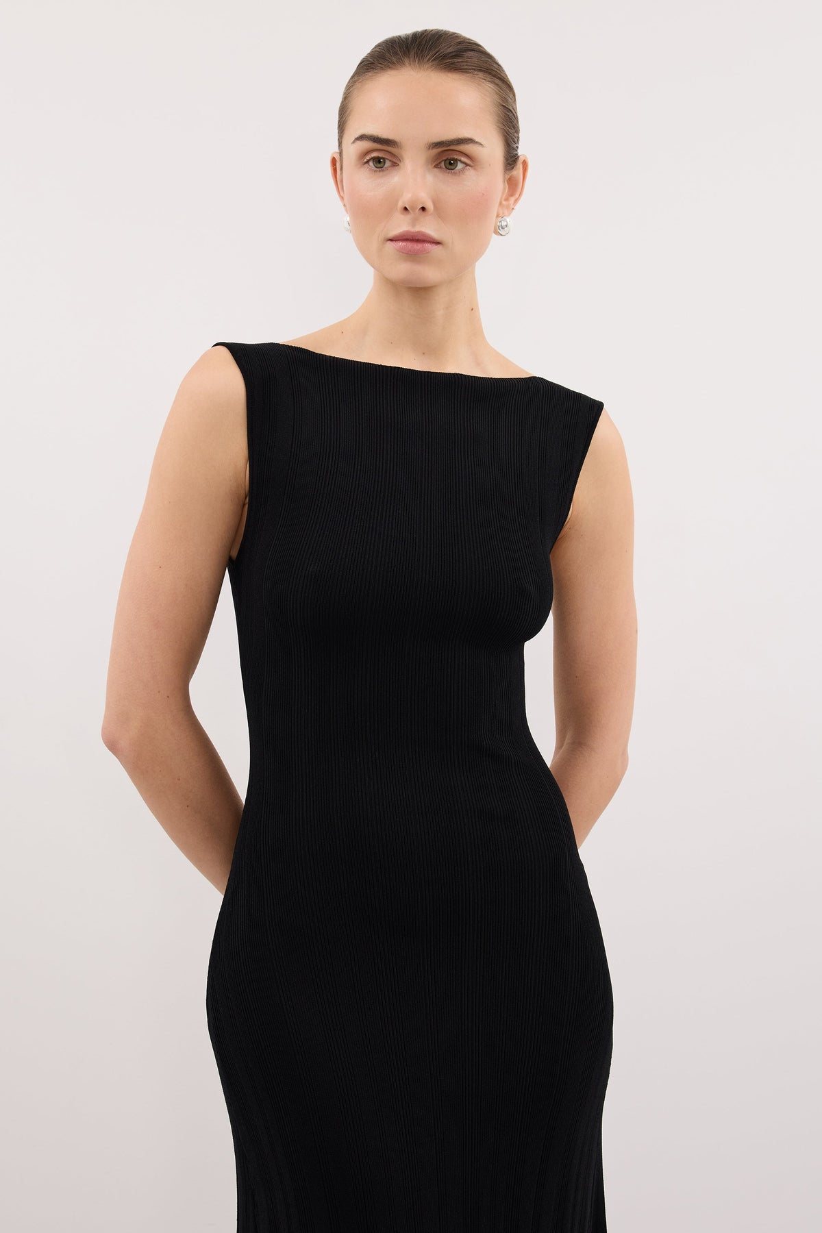 DOVE BLACK SLEEVELESS RIBBED KNIT MAXI DRESS